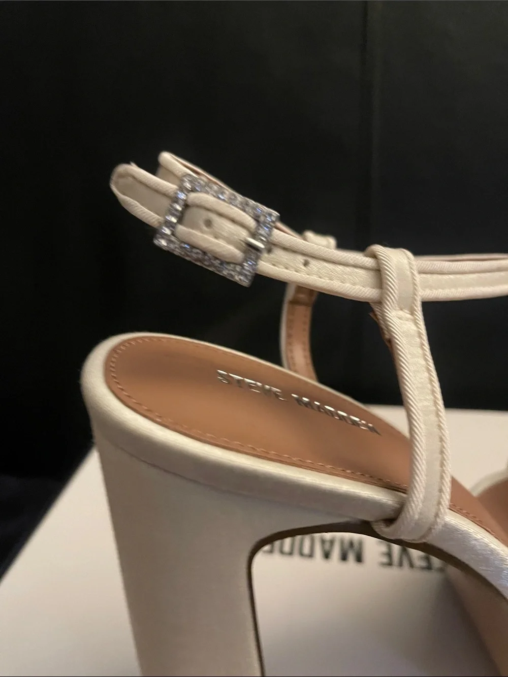 Steve Madden Liandra Satin Ivory Ankle Strap Platfrm Embellish Buckle Sz 10 NWB